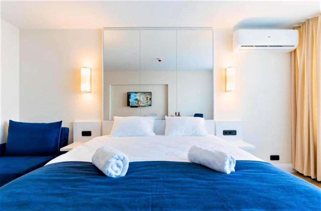 Best House Orbi City Aparthotel Batumi Exteriör bild