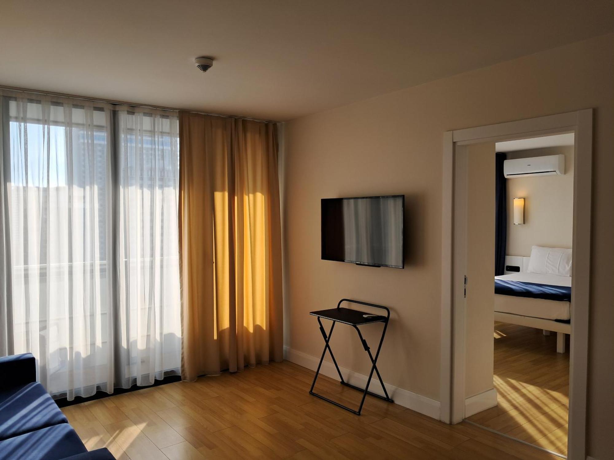 Best House Orbi City Aparthotel Batumi Exteriör bild
