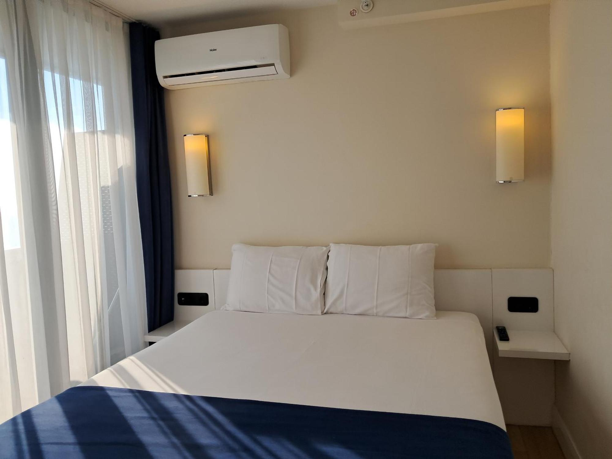 Best House Orbi City Aparthotel Batumi Exteriör bild